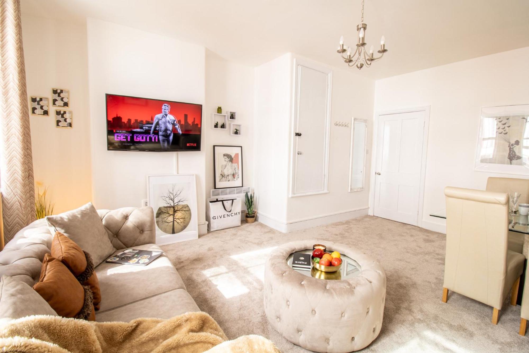 Apartament Mayfair Maisonette Chic Spacious 2-bed - 33a